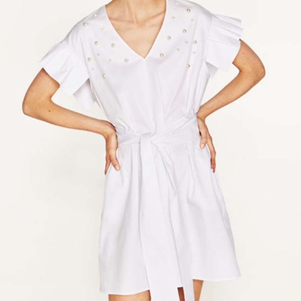 Zara White belted frilled T-shirt Dress with Pearls NWT size medium